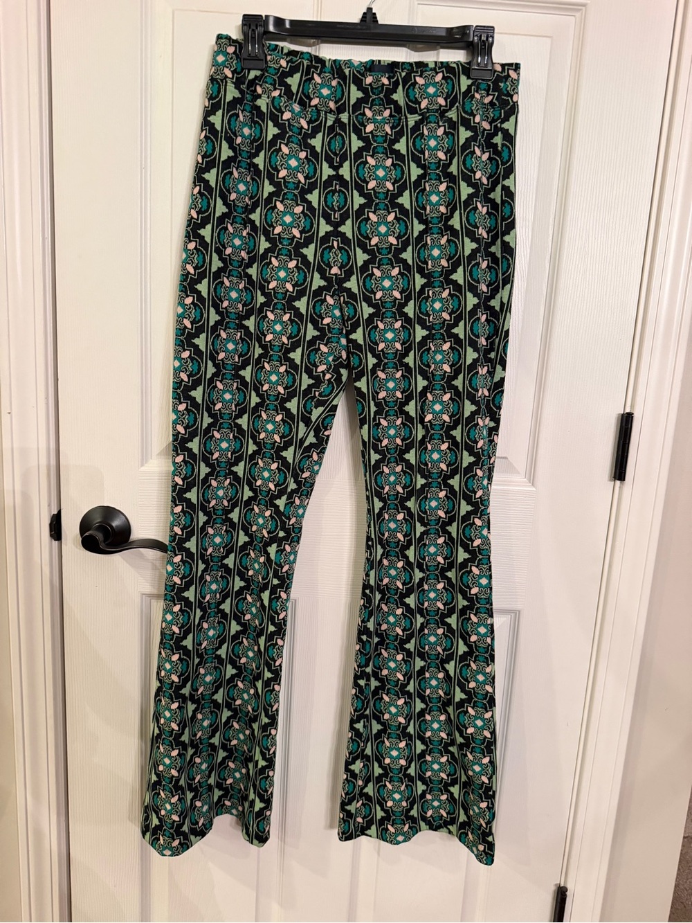Maeve The Sabine Women’s Black & Teal Patterned Flared Pants